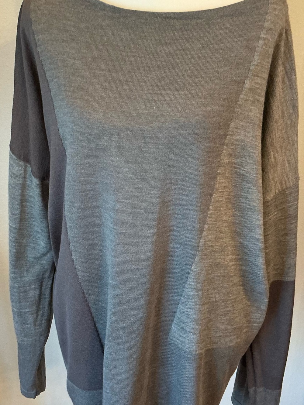 Lafayette 148 New York Grey Tone Colorblock Crewneck Sweater